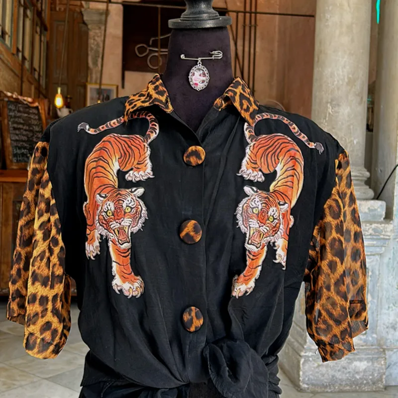 Blusa ochentera con tigres