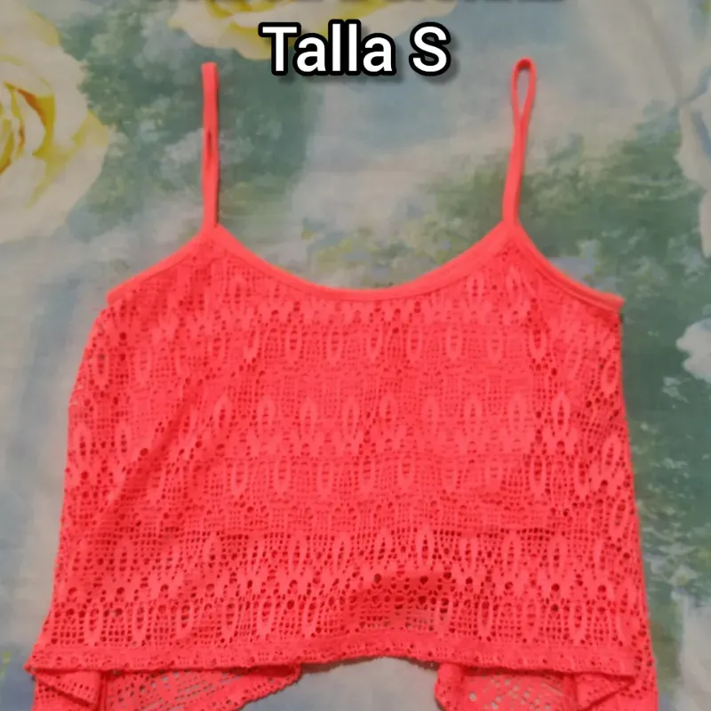 Blusa rosada con encaje