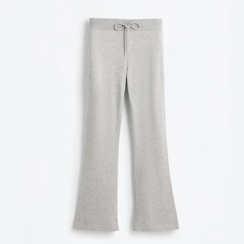 Pantalón chándal flare gris