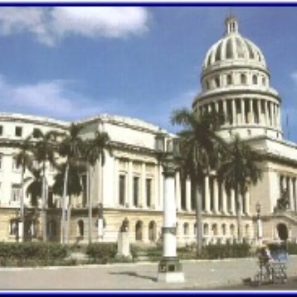 City-2.1 Tour Habana Antigua y Moderna. Almuerzo y Transfer.