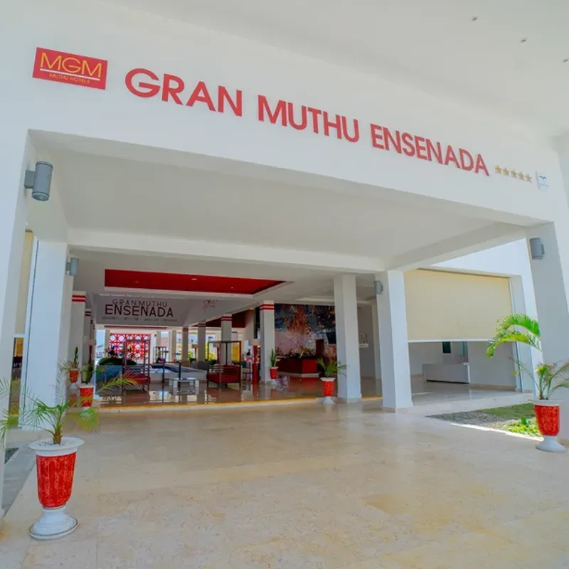 HOTEL GRAND MUTHU ENSENADA 5⭐ HOLGUIN, T.I