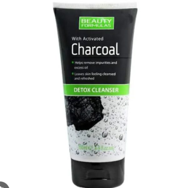 Limpiador facial con carbón.