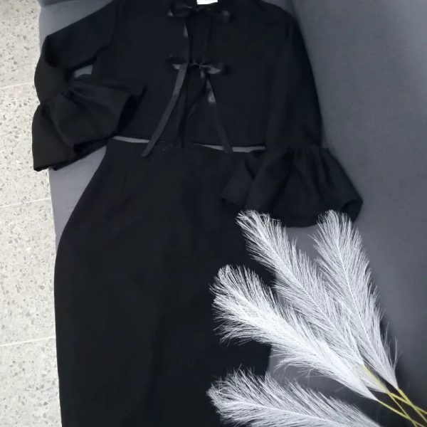 Cjnto chaqueta corta saya tubo elastizada
