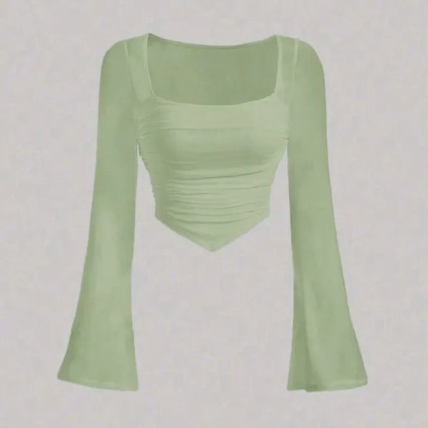 Top verde mangas larga acampanadas