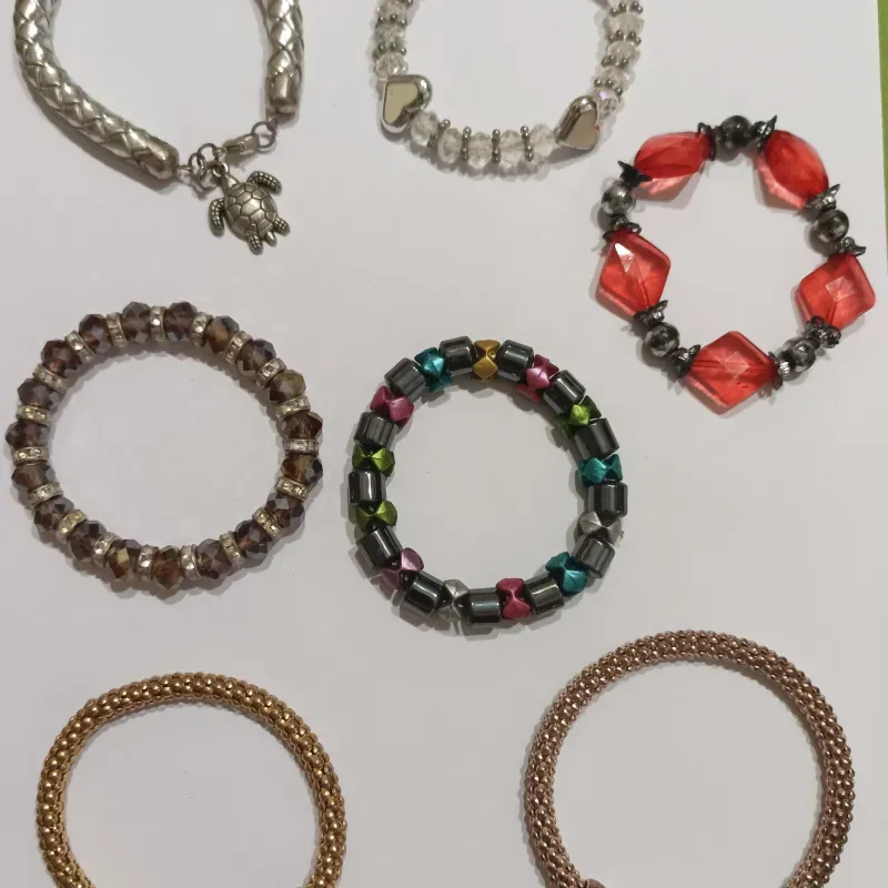 Pulseras variadas (7)