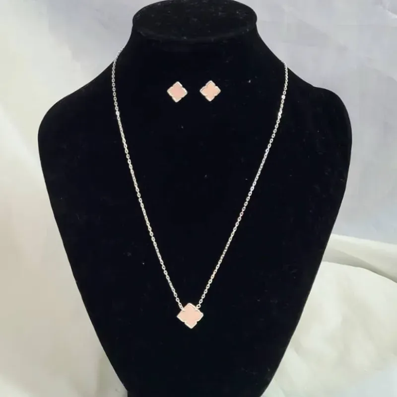 Conjunto Trébol Rosa Cuarzo