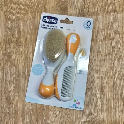 Set de peine y cepillo color naranja