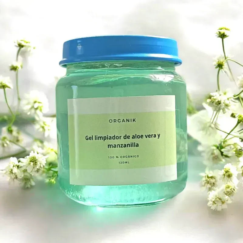 Gel limpiador de aloe vera y manzanilla 