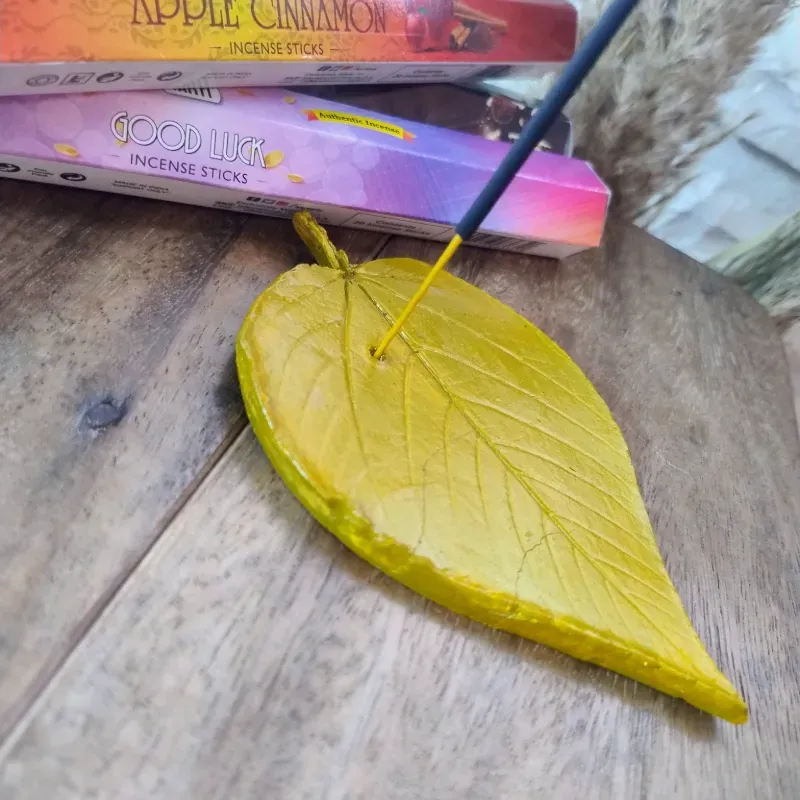 Porta Incienso con forma de hoja