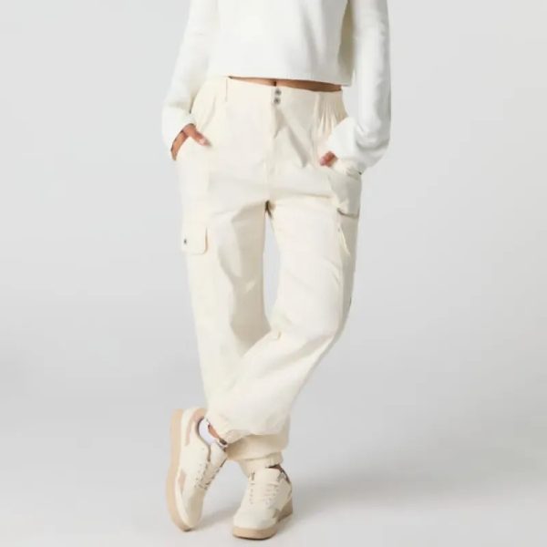 Pantalón cargo color crema