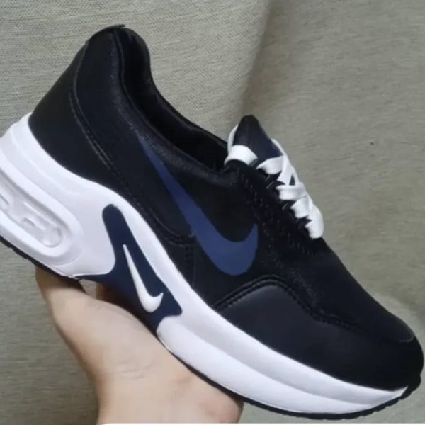 Nike detalle azul
