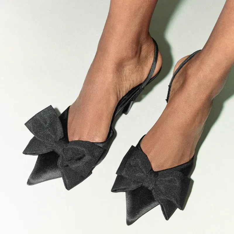 Puntifinos de tacón ZARA