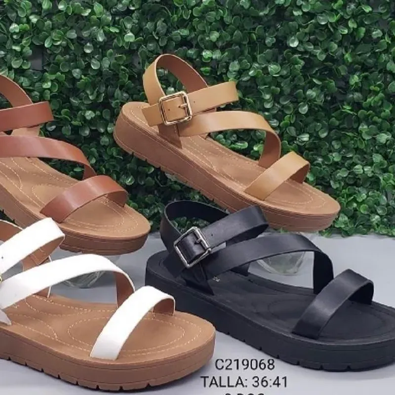 Sandalias altas de tiras