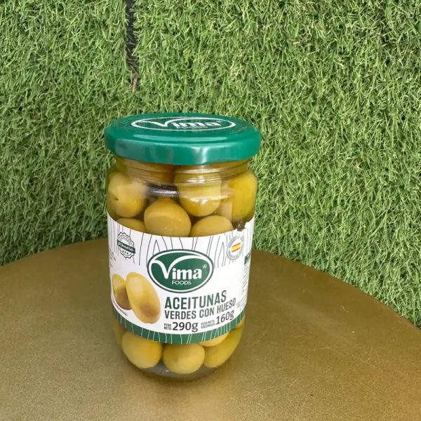 Aceitunas verdes con huesos