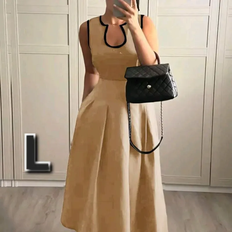 Vestido con Cuello en Forma de V