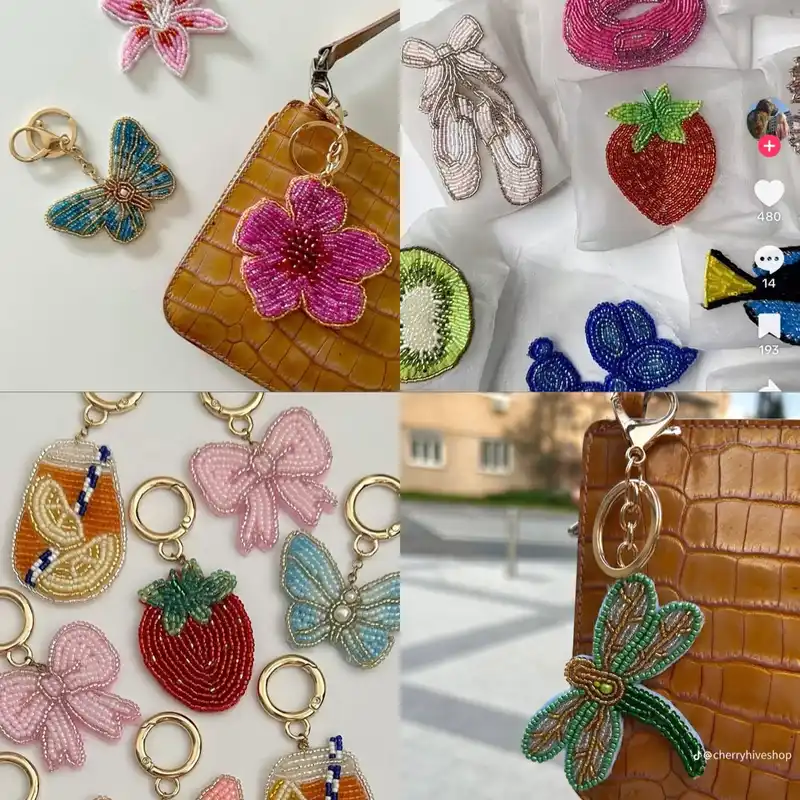 Llaveros bordados con cuentas 