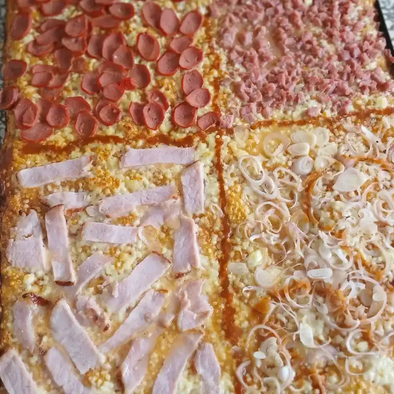 Pizza familiar 4 Estaciones