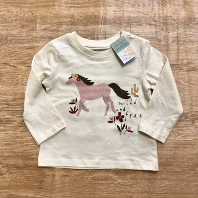 Enguatada con caballo y flores