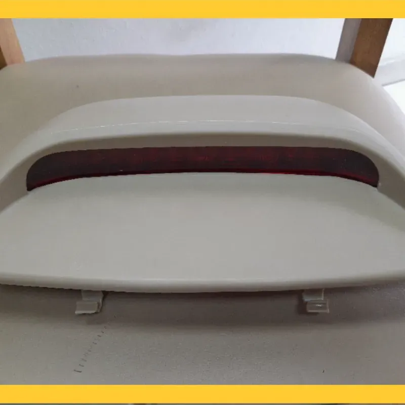 Farol de Stop Parabrisas Trasero de Geely CK