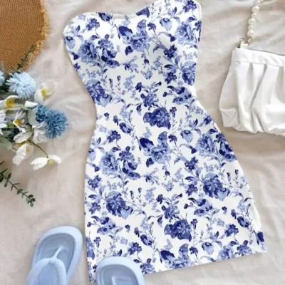 Vestido estampado de pequeñas flores azules