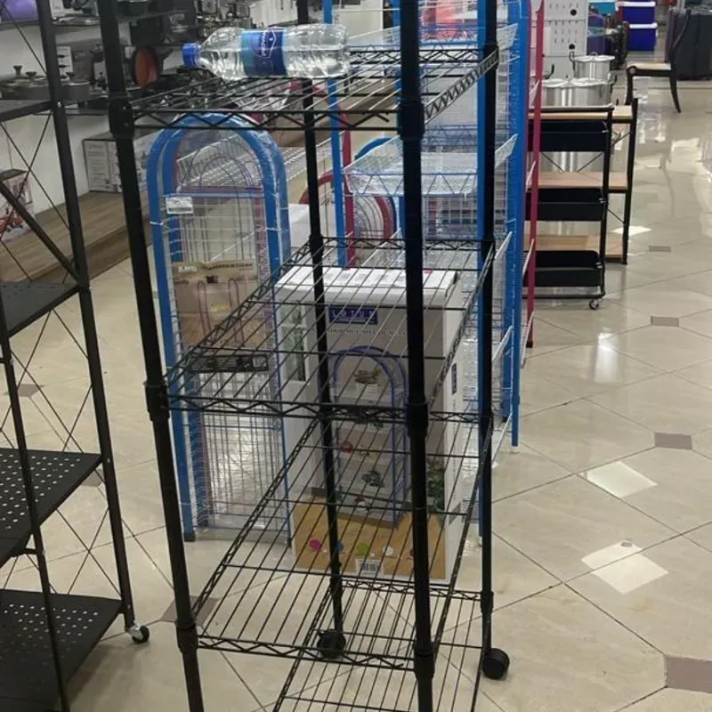 Estante metálico de 5 niveles y rueditas