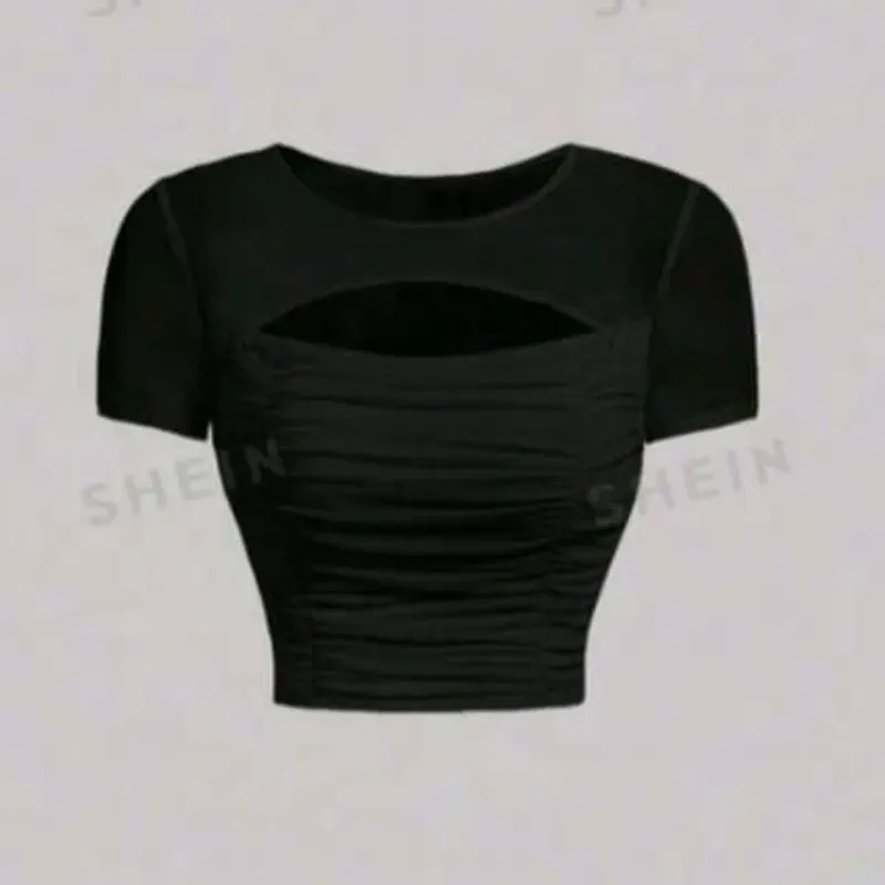  Top fruncido con abertura — Negro