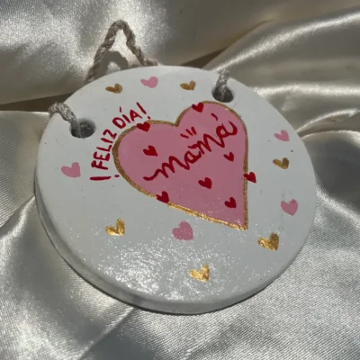 adorno colgante “feliz día mamá”