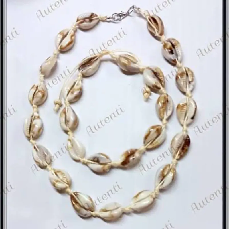 Juego de caracoles completo de collar y pulso