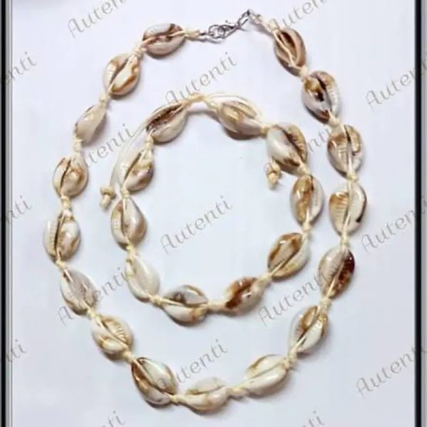 Juego de caracoles completo de collar y pulso