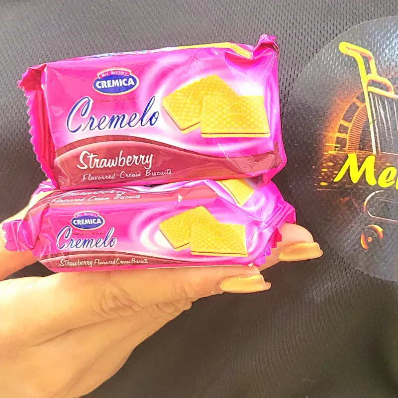 Paquetes de galletas  cremelo de fresa