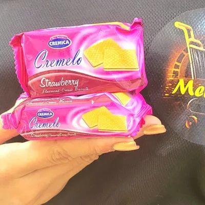 Paquetes de galletas  cremelo de fresa