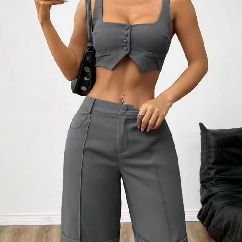 Chaleco con botones + Bermudas