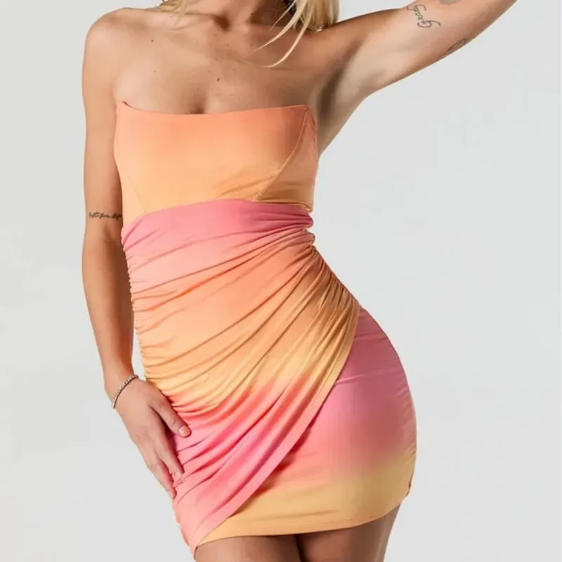 Vestido corto.