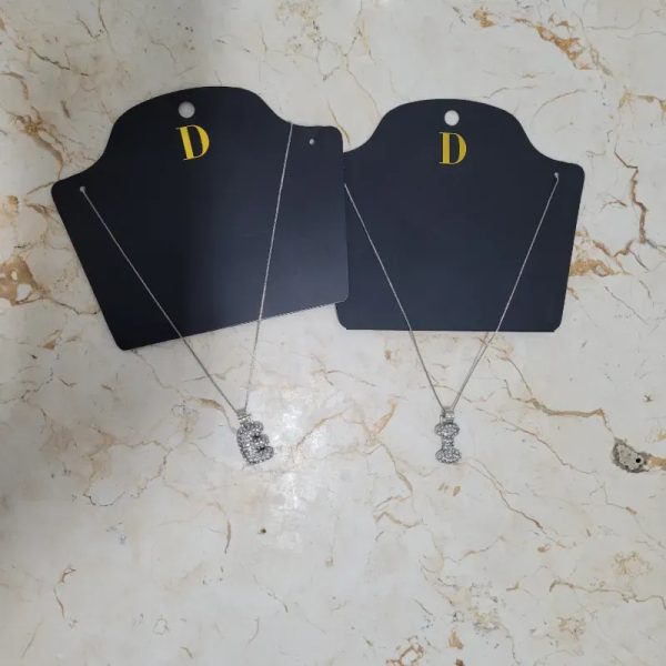 Cadena con inicial