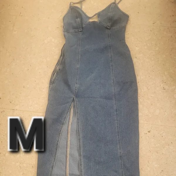 Vestido de Mezclilla con Abertura