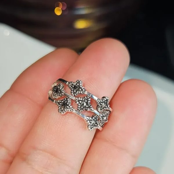 Anillo de plata 925 y Marquesitas.