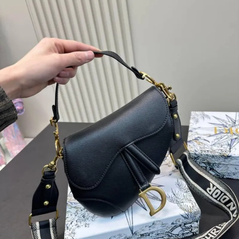 Cartera Christian Dior