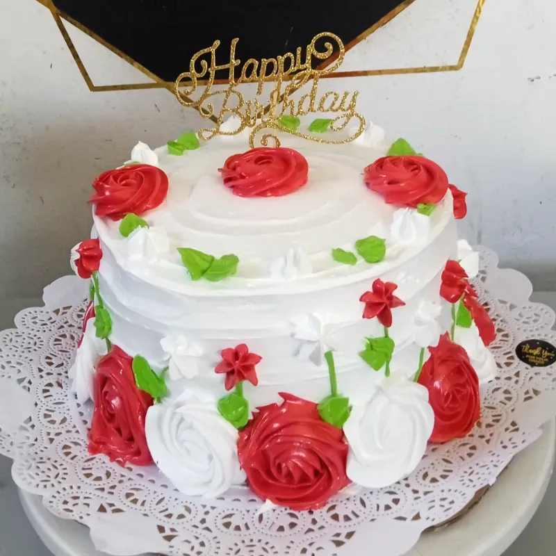 Cake de rosas rojas y blancas