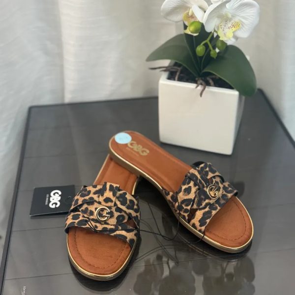 GUESS sandalias de leopardo