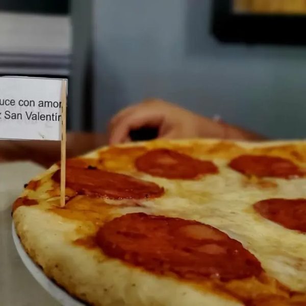 Pizza c/ Pepperoni y Queso Gouda