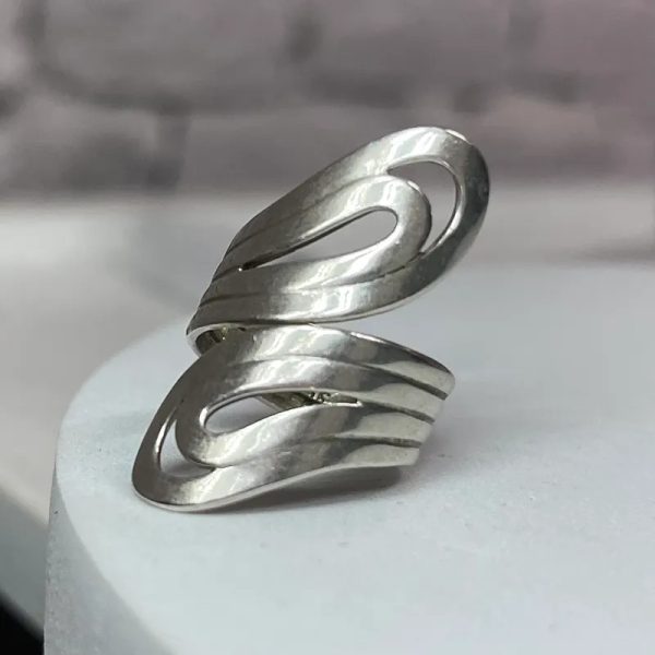 Anillo llamativo 32