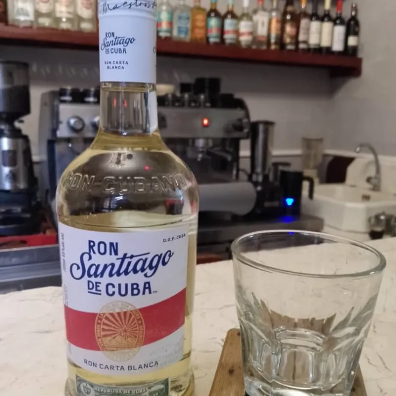 Ron Santiago Carta Blanca