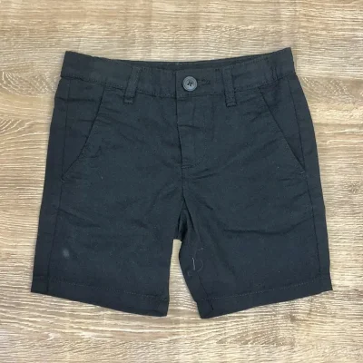 Short H&M color negro