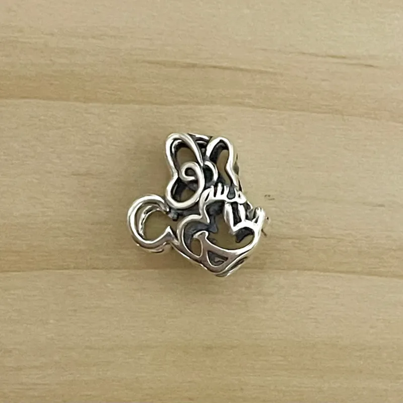 Charm silueta Minnie
