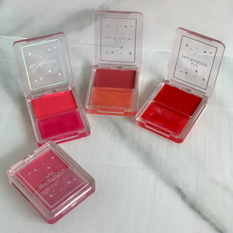 Paleta de rubor y labial