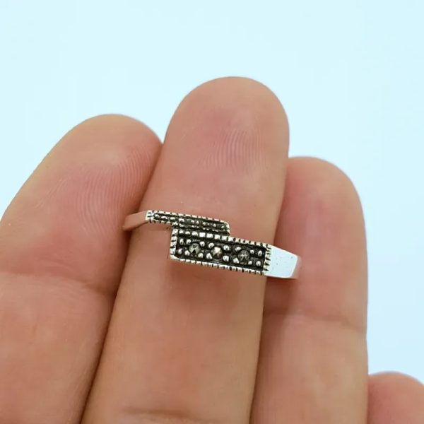 Anillo de plata 925 y Marquesitas