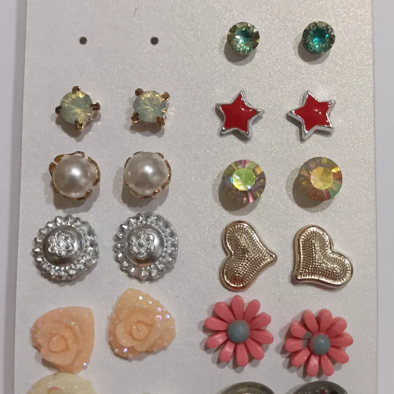 Paquete de 11 pares de aretes