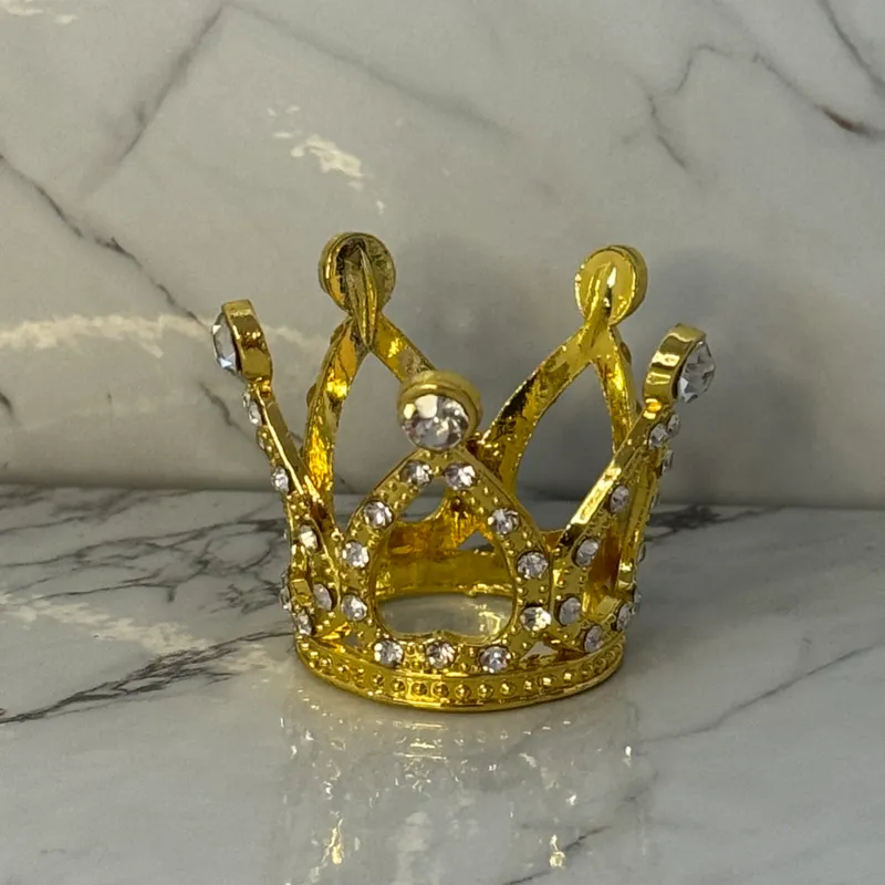 Corona dorada (pequeña)