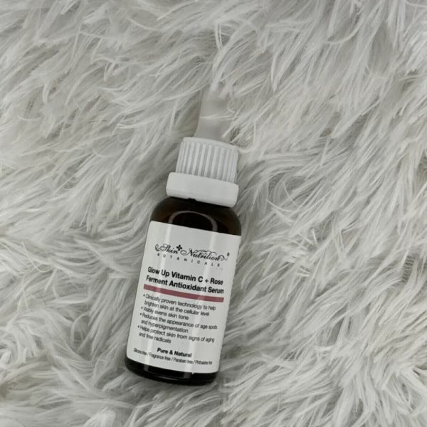 Serum de vitamina C y rosa fermentada