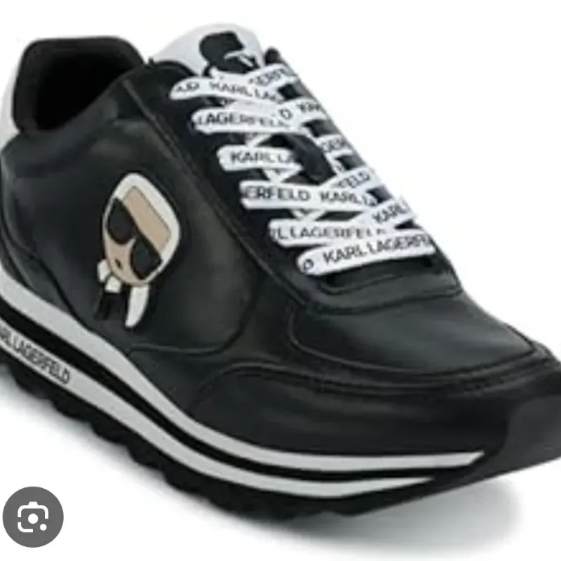 Tenis Karl langerfel